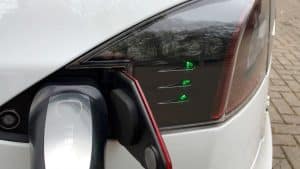 Tesla aufladen