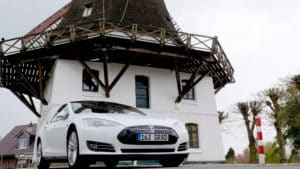 Tesla Model S gebraucht kaufen | Foto: 163 Grad