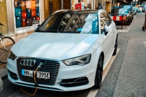 Haushaltsstrom an der Ladesäule