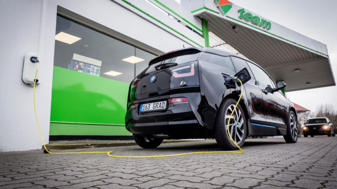 BMWi3-TeamOtterndorf-NewMotion-Clean NewMotion Ladestation in Otterndorf | Foto: 163 Grad
