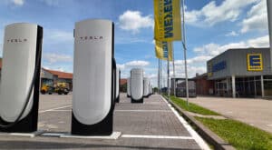 tesla-supercharger-nenndorf-rosengarten